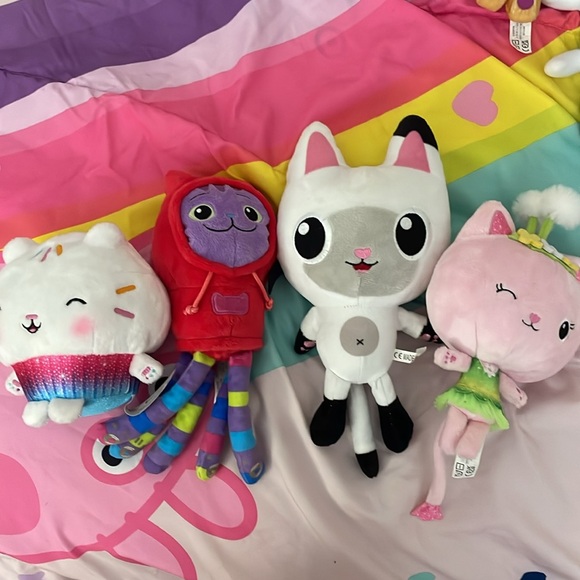 Gabby’s Dollhouse plush toys - Picture 3 of 5